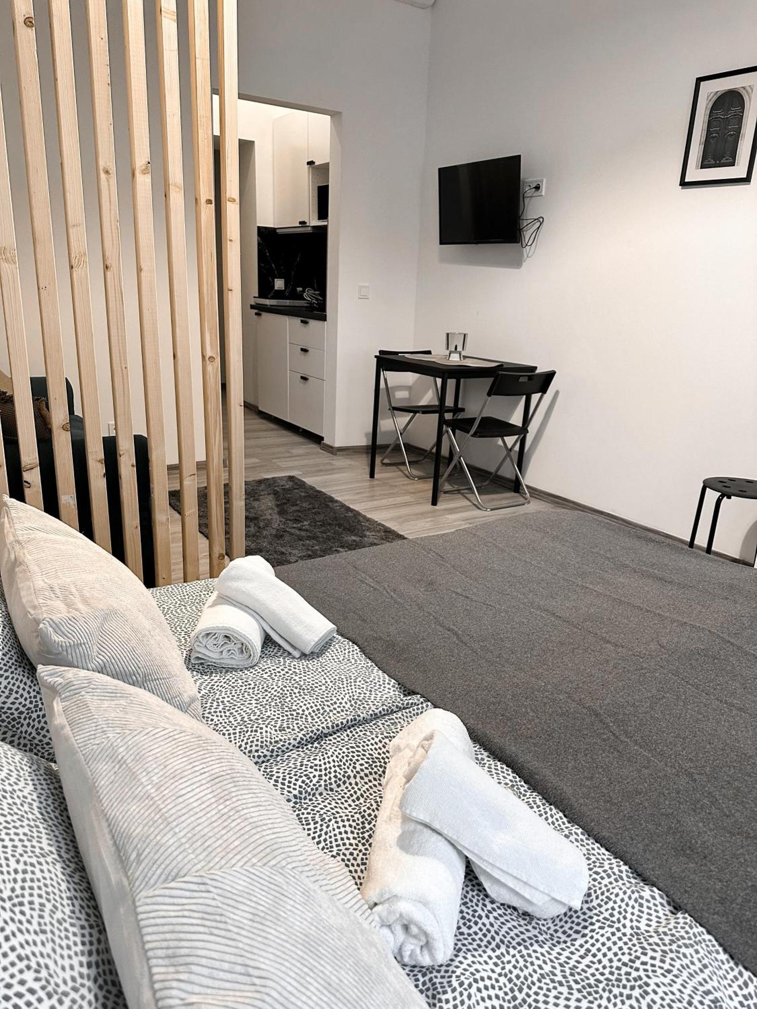 Dolce Vita Budapest Extérieur photo